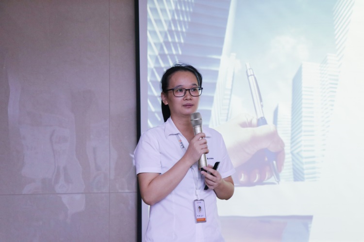 團結(jié)一心，勇毅前行——艾禮安隆重舉辦2020年中總結(jié)暨表彰大會