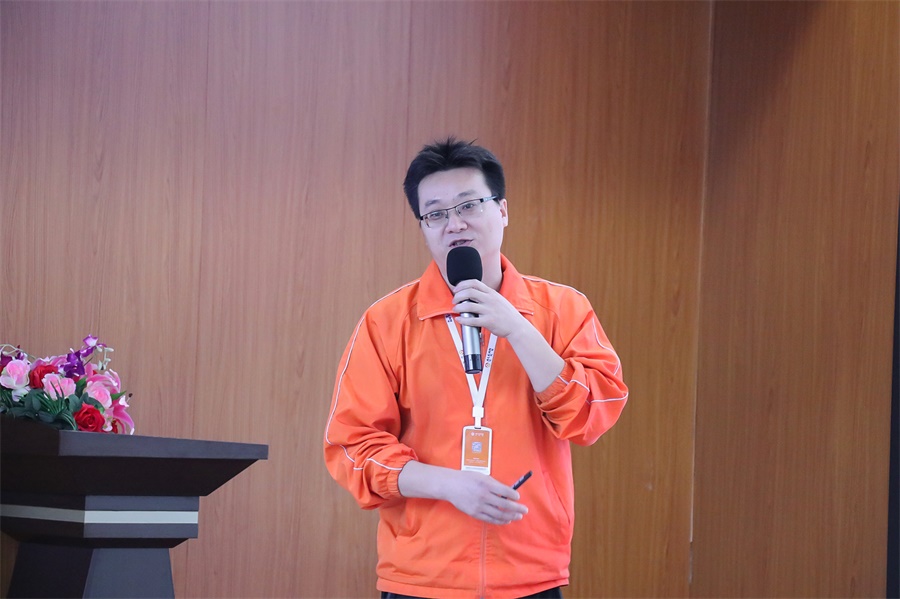 初心不渝，奮楫前行——艾禮安舉辦2021年度總結(jié)暨表彰大會