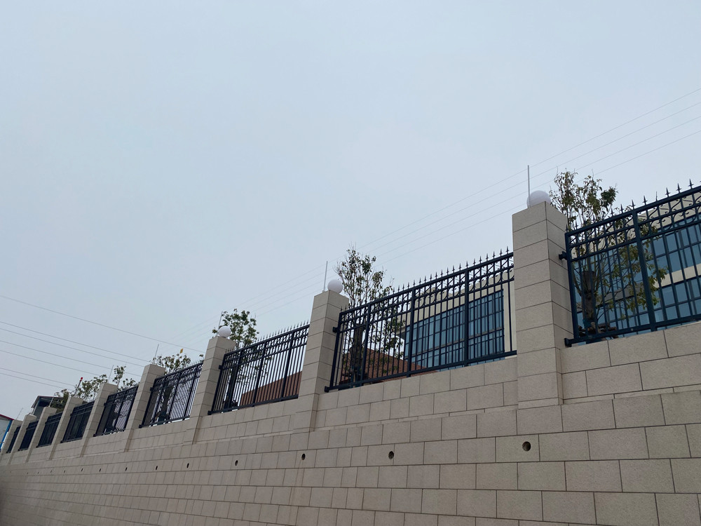鄭州市第四十四高級中學(xué)|張力圍欄