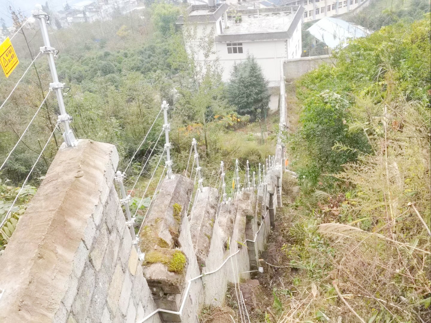  艾禮安智能周界報(bào)警系統(tǒng)守護(hù)水利安全