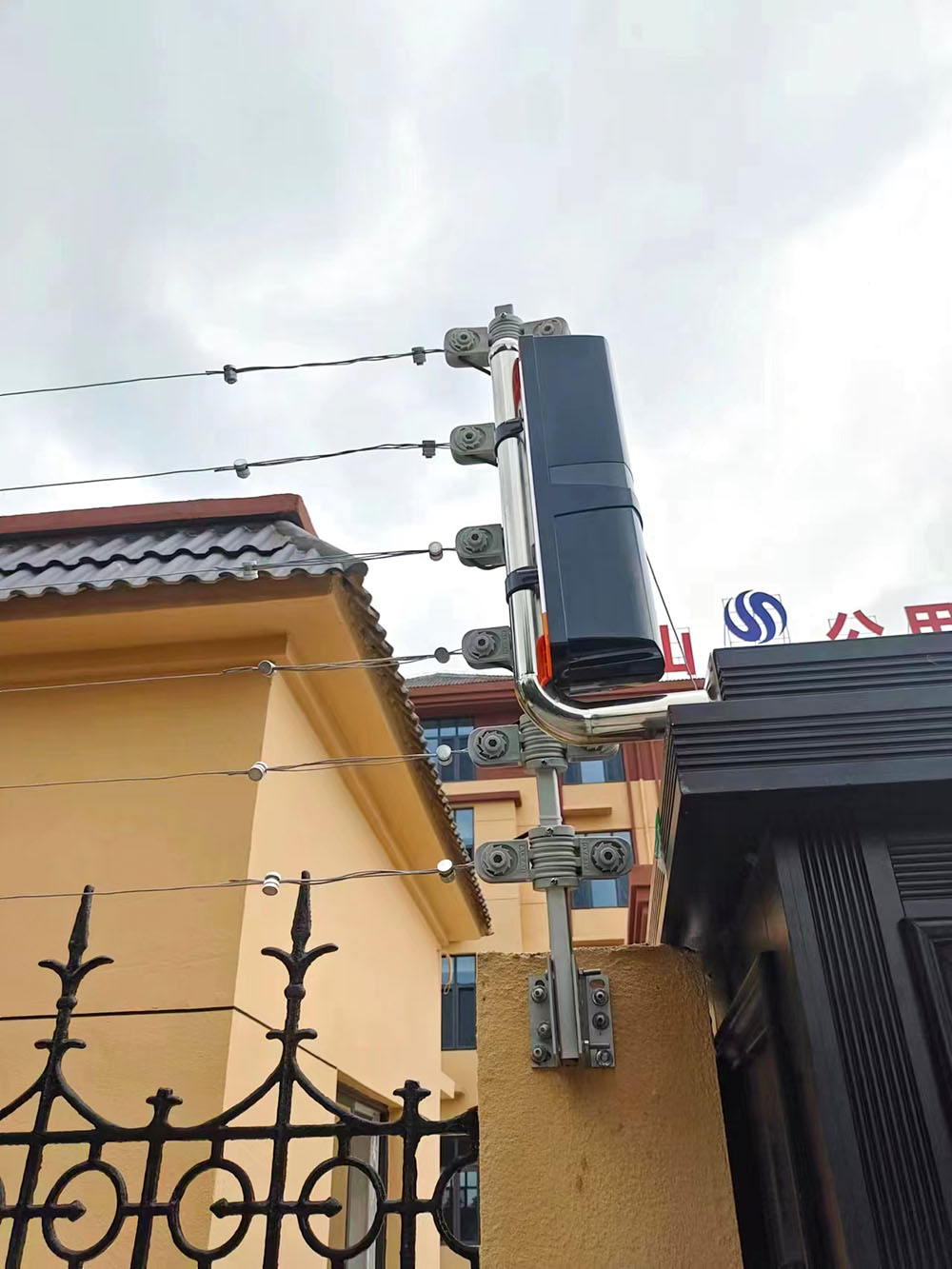 梁山公用水務(wù)有限公司|脈沖電子圍欄 紅外對射