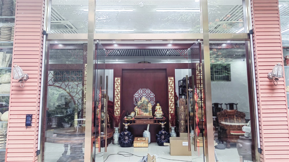 艾禮安——四季更替，步履不停