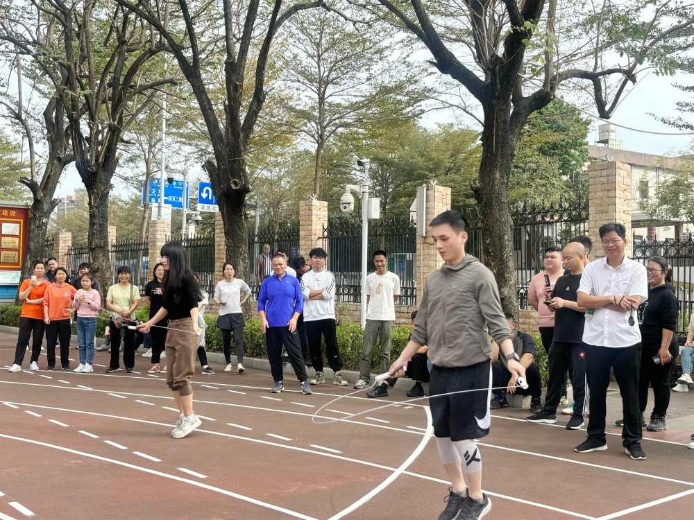 全力以赴，奮勇爭(zhēng)先——艾禮安第十四屆運(yùn)動(dòng)會(huì)圓滿落幕
