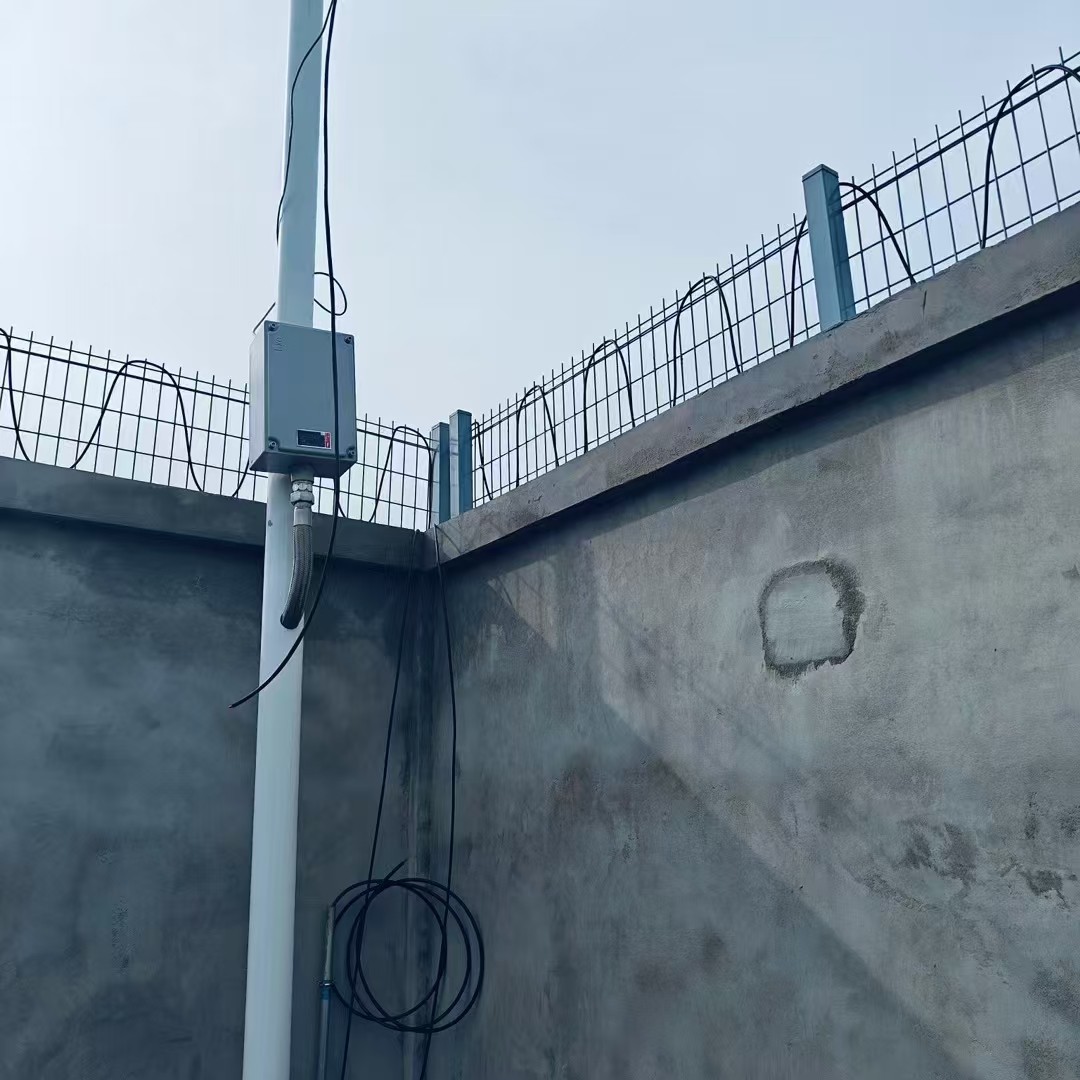 某燃?xì)庹?| 振動(dòng)光纖