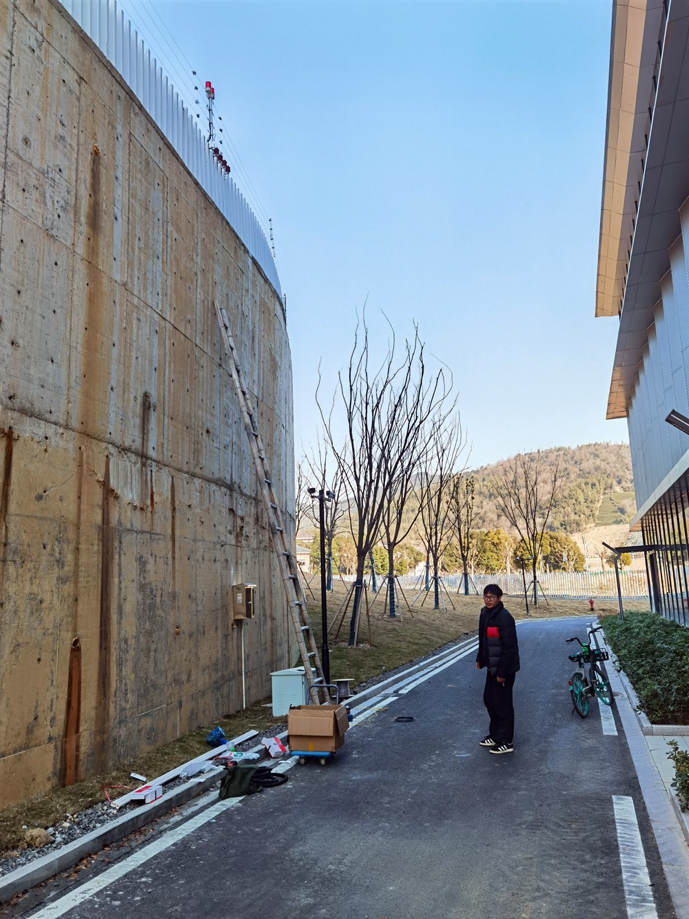 浙江大學湖州工業(yè)控制技術研究院 | 電子圍欄