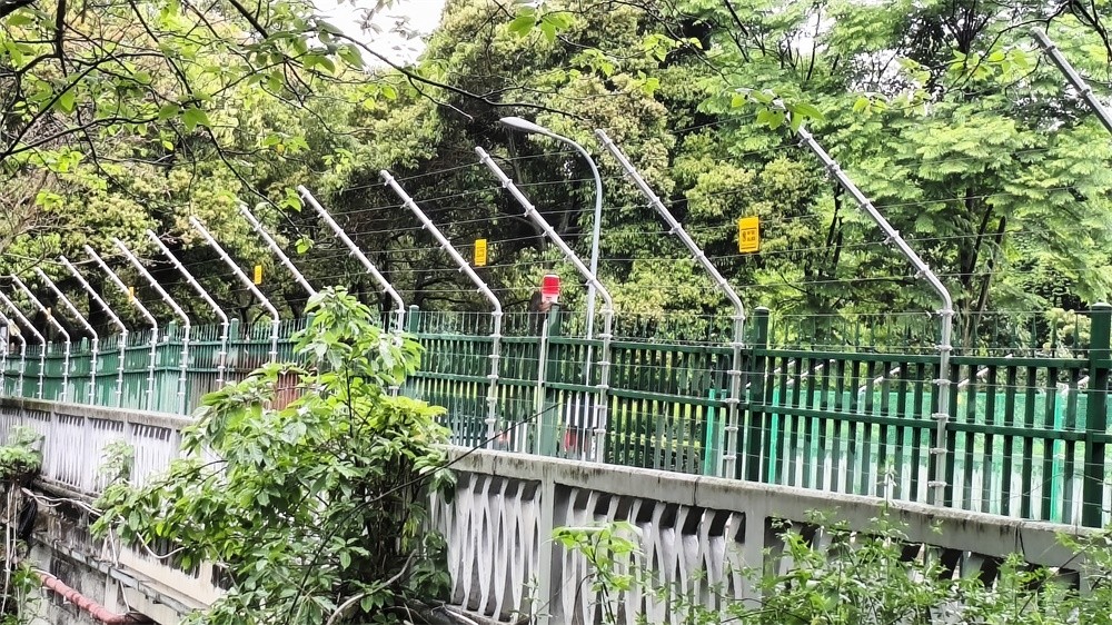 艾禮安脈沖電子圍欄系統(tǒng)守護水源地安全