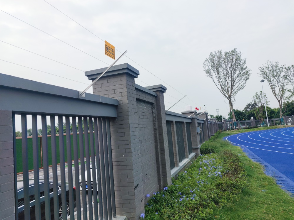 艾禮安報(bào)警系統(tǒng)：筑牢校園安全防線