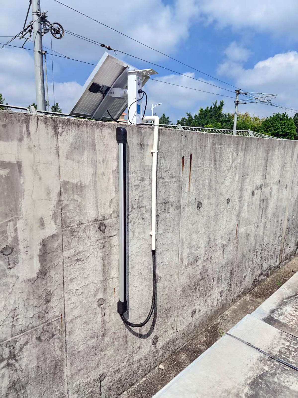龍甫供電所 | 紅外光柵 報(bào)警主機(jī)