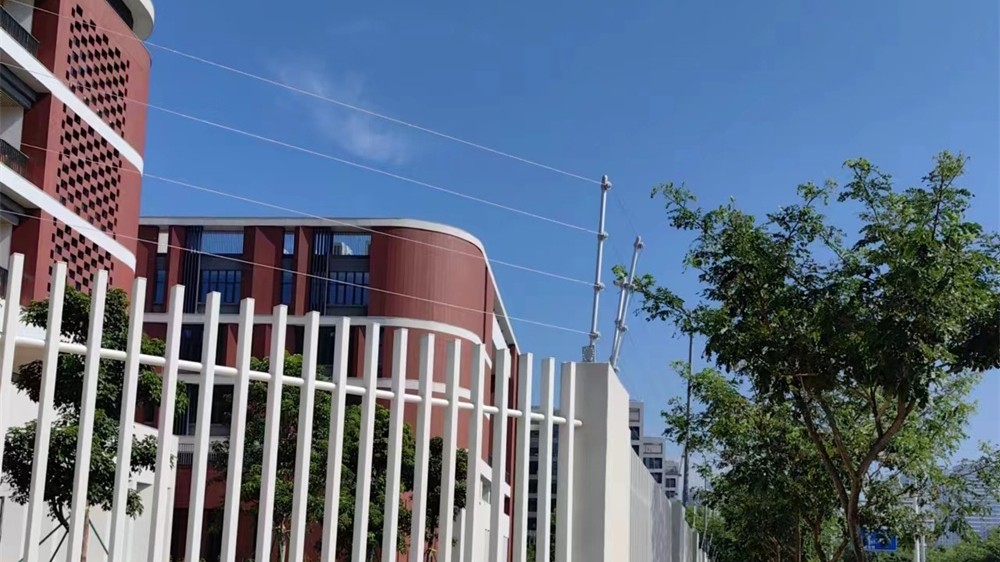 艾禮安脈沖電子圍欄守護(hù)平安校園